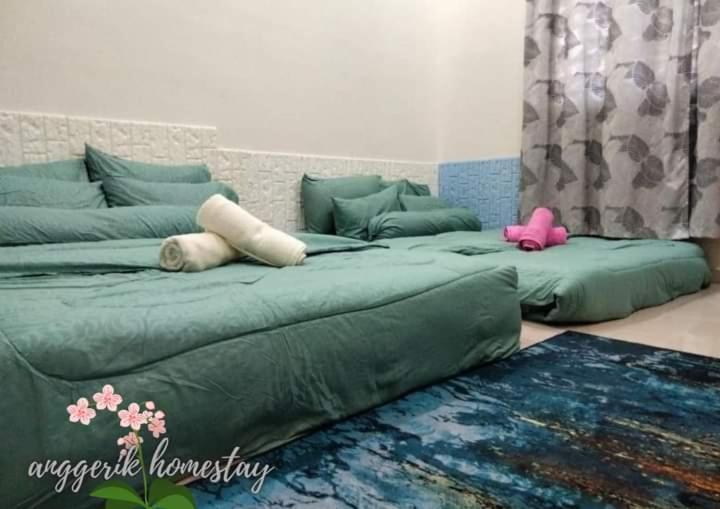 Anggerik Homestay Dungun Kampong Sura Tengah Экстерьер фото